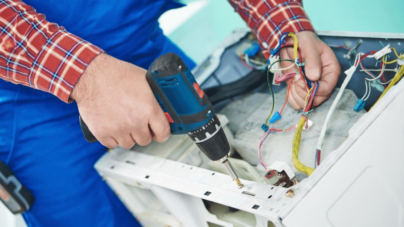 Tuzla Eminçelik Eminçelik çamaşır makinesi kart tamiri – Su almama arızası orijinal parça ile giderildi. - Teknik servis örneği